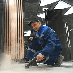 Уход за напольными покрытиями